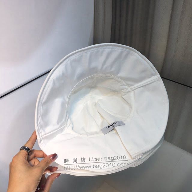 Chanel新品女士帽子 香奈兒牛津小熊漁夫帽遮陽帽  mm1495